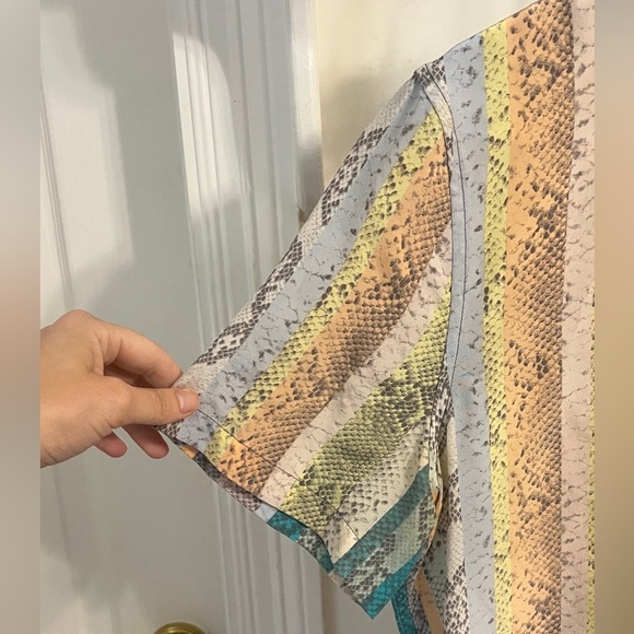Equipment Snake Print Multicolored Top - Picture 4 of 6